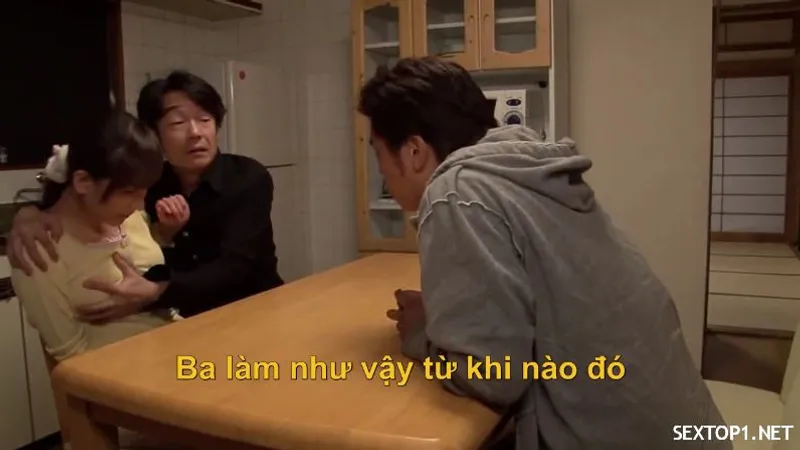 Bố và anh chồng yêu ép làm tình nàng dâu vietsub