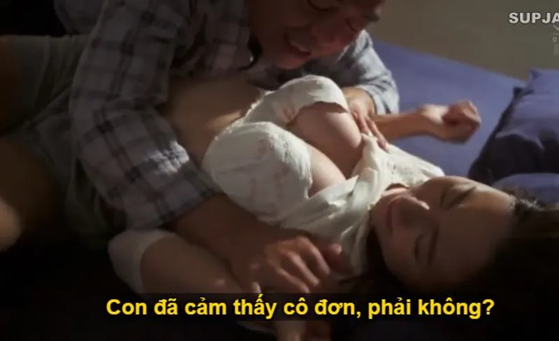 Thấy con trai mãi mê công việc để vợ của con trai cô đơn, bố gã chồng làm liều đè xxx con dâu